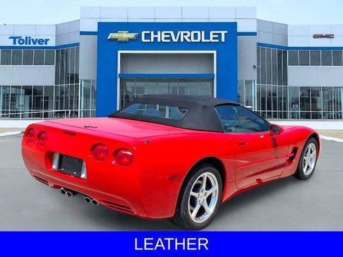 Used 2004 Chevrolet Corvette Convertible w/ Preferred Equipment Group RWD image 5