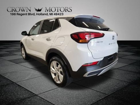 Used 2024 Buick Encore GX Preferred w/ Comfort Package FWD image 5