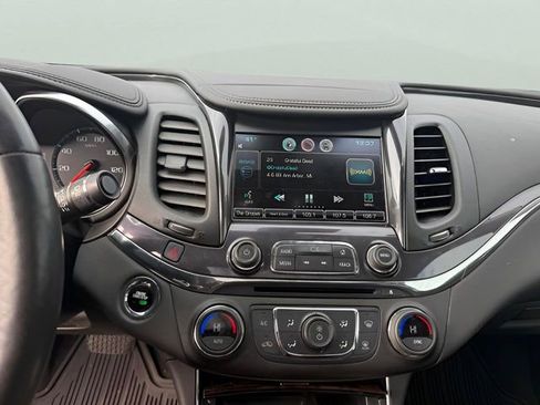 Used 2015 Chevrolet Impala LTZ image 17