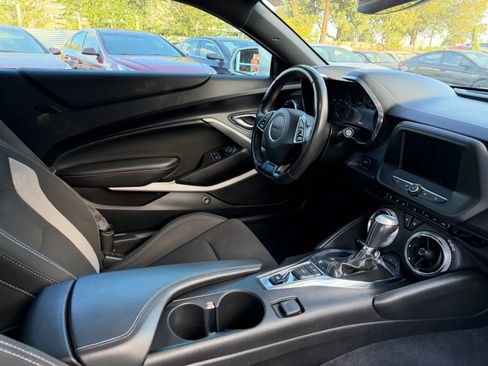 Used 2019 Chevrolet Camaro LT image 13