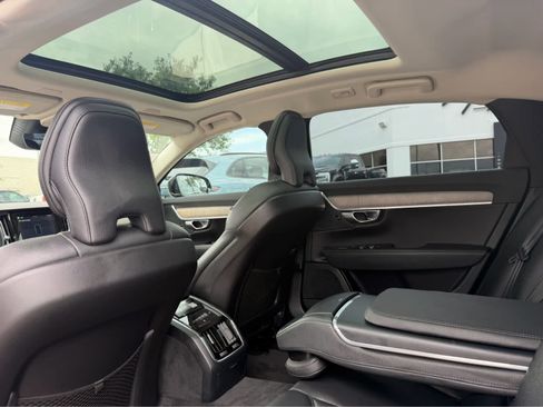 Used 2023 Volvo S90 B6 Plus AWD/4WD image 14