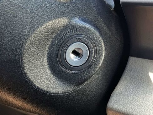 Used 2014 Toyota Camry LE FWD image 27