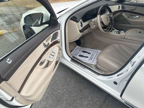 Used 2016 Mercedes-Benz S 550 Sedan image 13