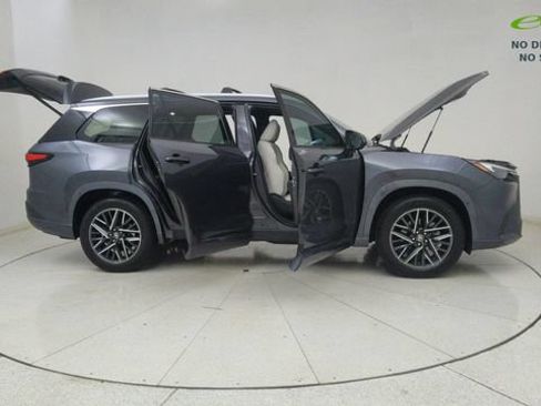 Used 2025 Lexus TX 350 AWD w/ Technology Package image 76