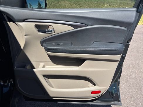 Used 2017 Honda Pilot EX-L image 19