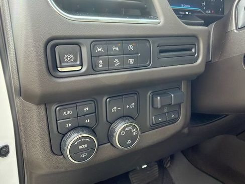 Used 2024 Chevrolet Tahoe Z71 w/ Z71 Off-Road Package AWD/4WD image 37