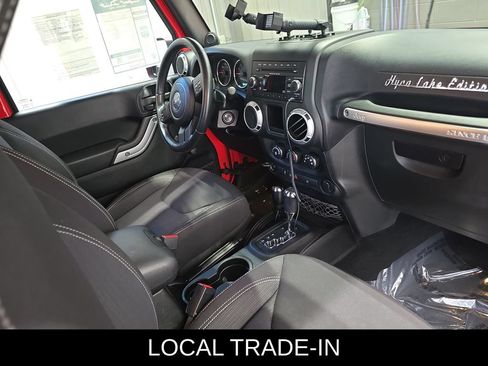 Used 2013 Jeep Wrangler Rubicon AWD/4WD image 10