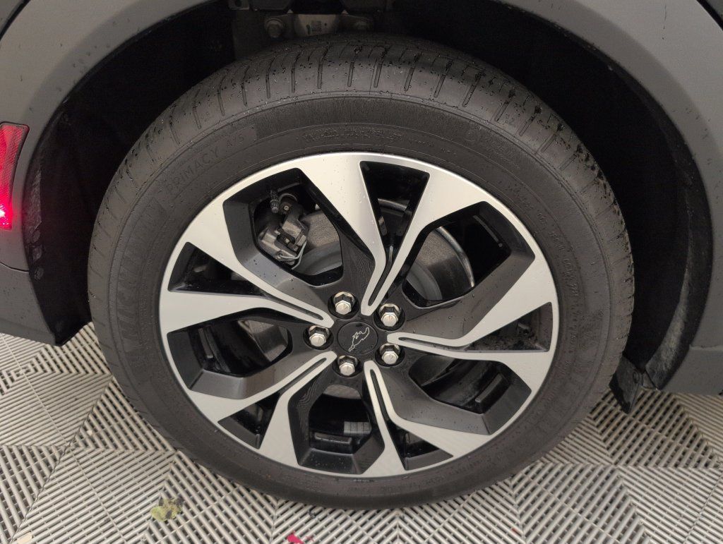 Used 2025 Ford Mustang Mach-E Select RWD image 19