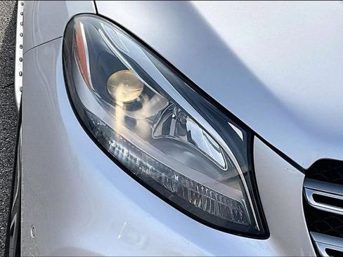 Used 2016 Mercedes-Benz GLE 400 4MATIC image 29