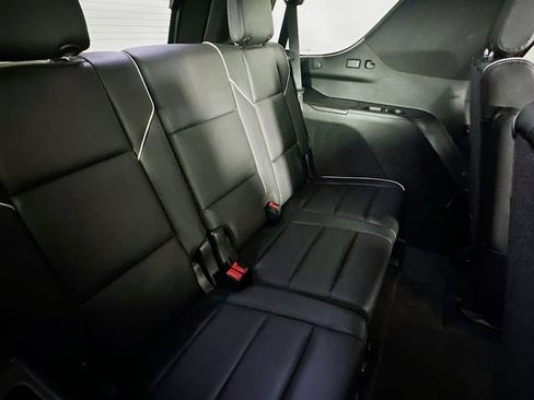 Used 2022 Cadillac Escalade Premium Luxury w/ Performance Package AWD/4WD image 37