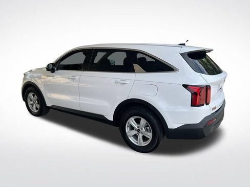 Used 2022 Kia Sorento LX FWD image 42