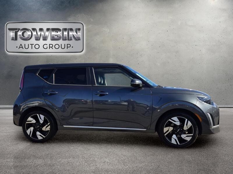Used 2024 Kia Soul GT-Line FWD image 3