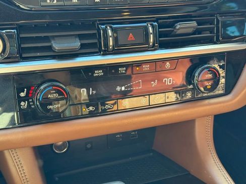 Used 2022 Nissan Pathfinder Platinum w/ Cargo Package image 21