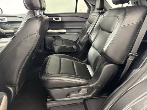 Used 2023 Ford Explorer XLT w/ Equipment Group 202A AWD/4WD image 21
