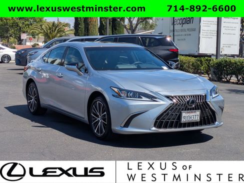 Certified 2025 Lexus ES 300h w/ Premium Package image 3