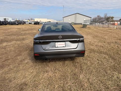 New 2026 Nissan Sentra SV w/ SV Convenience Package image 5