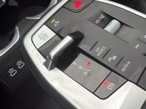 Certified 2025 BMW X1 xDrive28i w/ Premium Package image 24