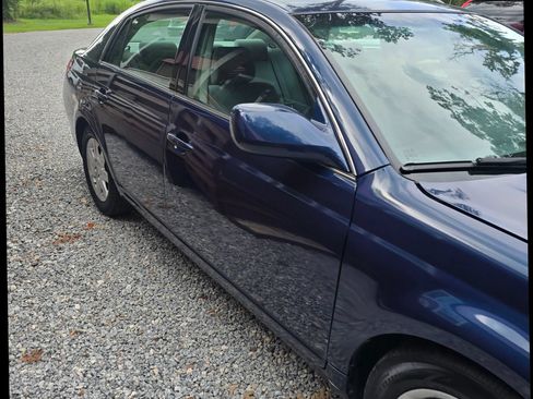 Used 2005 Toyota Avalon XL FWD image 4
