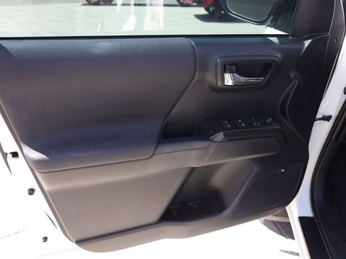 Used 2019 Toyota Tacoma TRD Pro AWD/4WD image 10