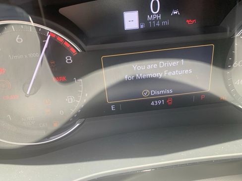 Used 2024 Cadillac XT6 Premium Luxury FWD image 4