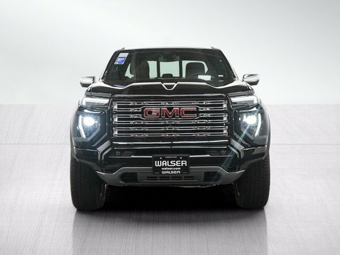 Used 2024 GMC Canyon Denali AWD/4WD image 8