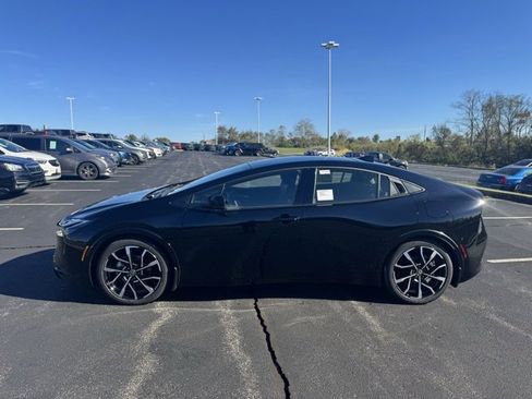 New 2026 Toyota Prius Plug-In Hybrid image 6