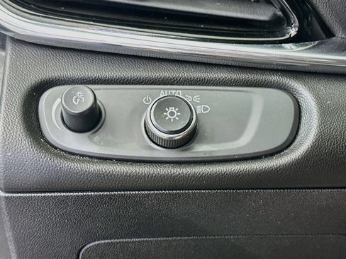 Used 2019 Chevrolet Volt Premier w/ Driver Confidence II Package FWD image 17