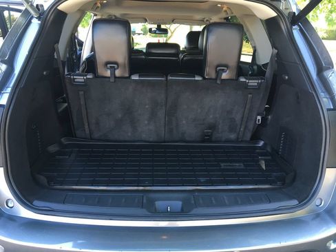 Used 2019 Nissan Pathfinder SL AWD/4WD image 26