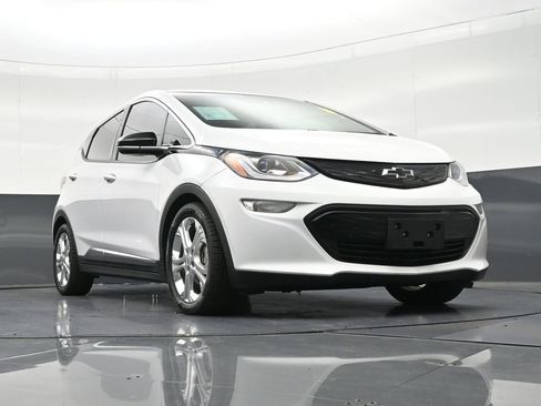 Used 2020 Chevrolet Bolt LT image 29