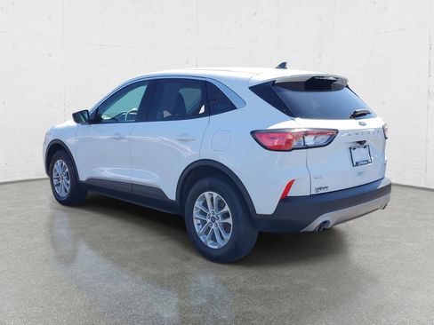 Used 2022 Ford Escape SE w/ Cold Weather Package AWD/4WD image 5