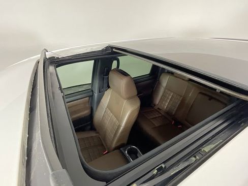 Used 2020 Nissan Titan Platinum Reserve w/ Moonroof Package AWD/4WD image 24