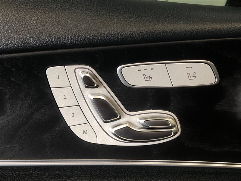 Used 2018 Mercedes-Benz E 300 image 19