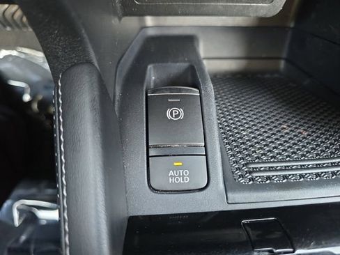 Used 2024 Nissan Kicks SV FWD image 30