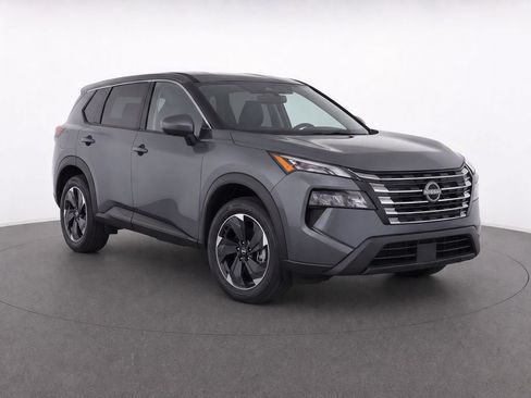 Used 2024 Nissan Rogue SV AWD/4WD image 2