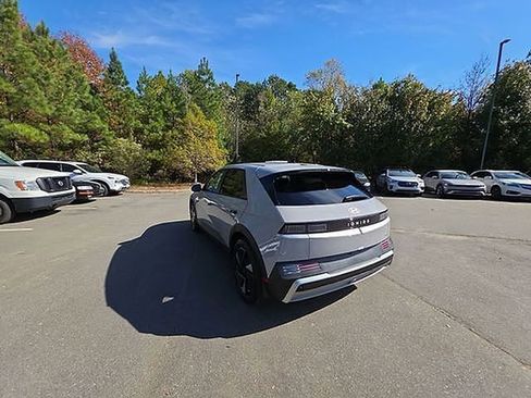 New 2026 Hyundai Ioniq 5 SEL image 18