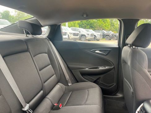 Used 2022 Chevrolet Malibu LT FWD image 37