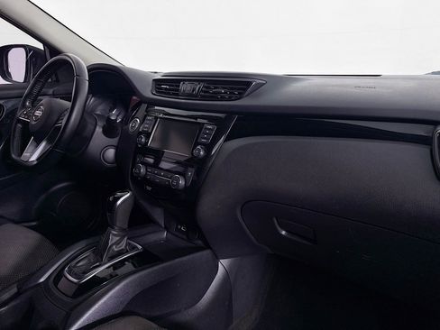 Used 2021 Nissan Rogue Sport SV FWD image 28