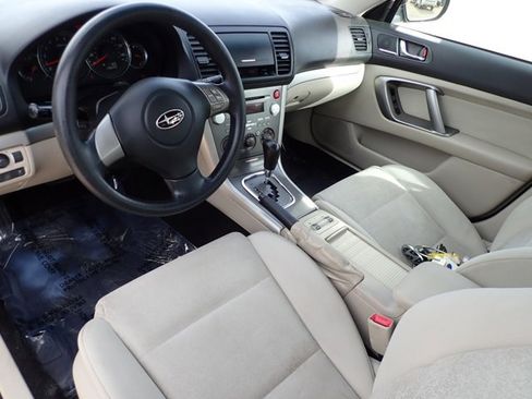 Used 2009 Subaru Outback 2.5i Special Edition AWD/4WD image 10