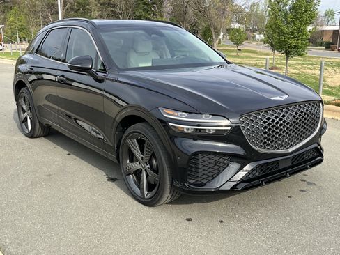 Used 2023 Genesis GV70 3.5T Sport w/ Sport Prestige Package image 1