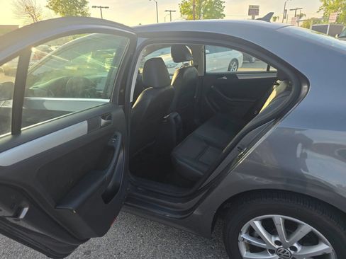 Used 2014 Volkswagen Jetta SE FWD image 8