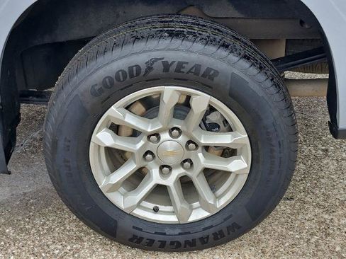 Certified 2024 Chevrolet Silverado 1500 LT AWD/4WD image 28
