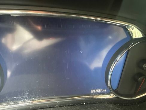 Used 2017 GMC Acadia Denali w/ Technology Package FWD image 8