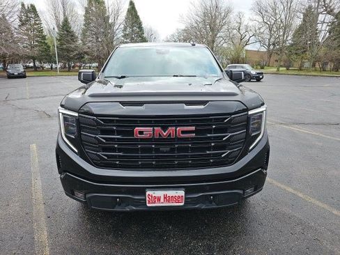 Used 2024 GMC Sierra 1500 Elevation w/ Elevation Premium Package image 9