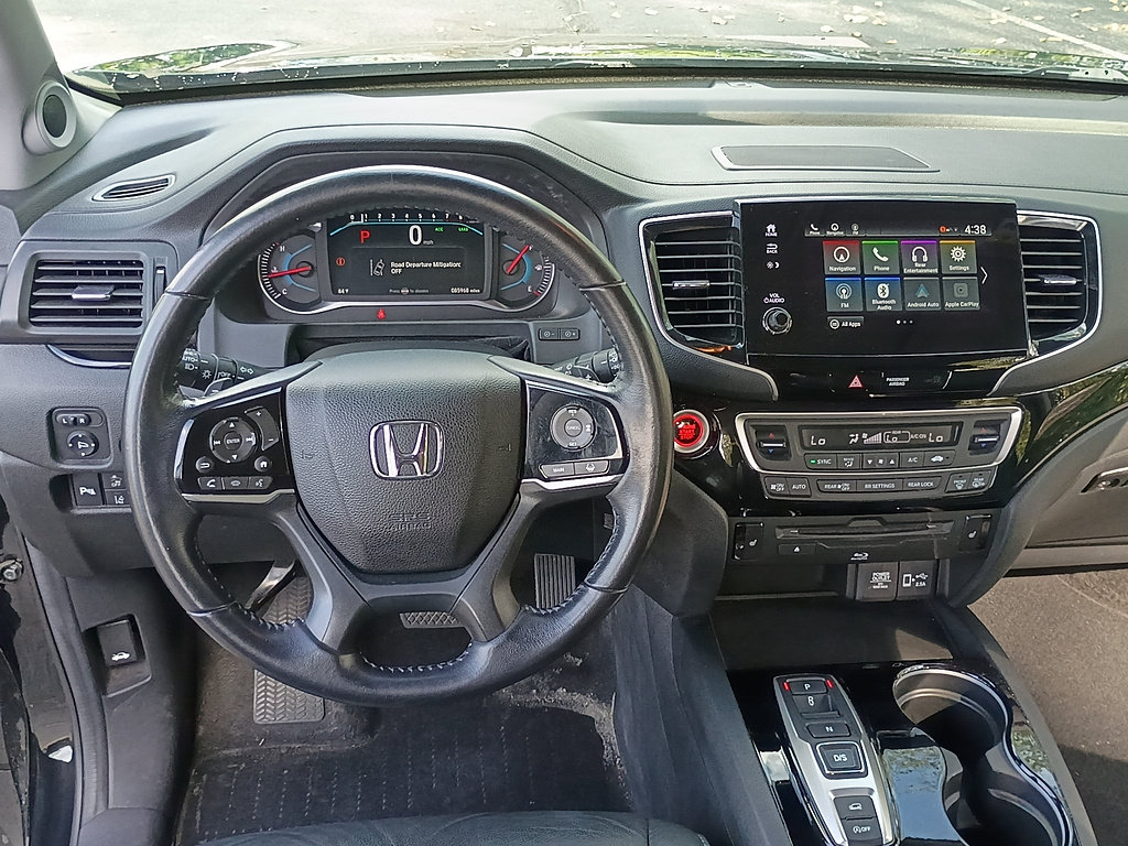 Certified 2022 Honda Pilot Touring image 12