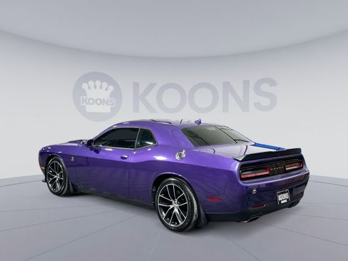 Used 2016 Dodge Challenger R/T Scat Pack w/ Leather Interior Group image 4