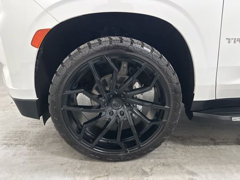 Used 2021 Chevrolet Tahoe Premier w/ Premium Package image 68