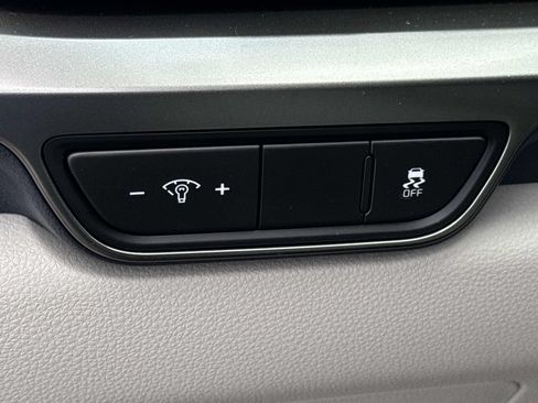 Used 2025 Kia Carnival SX Prestige FWD image 27