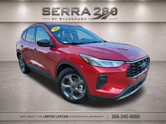 Used 2025 Ford Escape ST-Line w/ Cold Weather Package FWD video 1