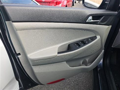 Used 2019 Hyundai Tucson Value FWD image 13