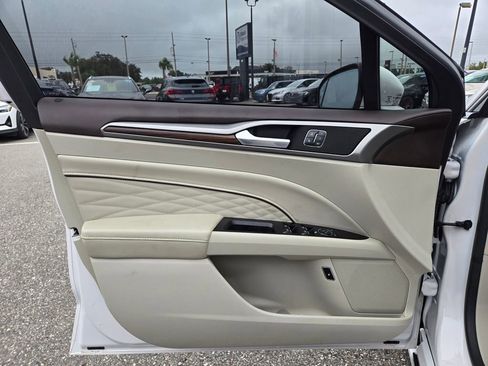 Used 2018 Ford Fusion Energi Platinum image 21